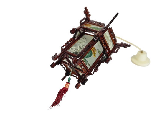 Image 1 of Chinesischer Laternenleuchter – Rosenholz – verziertes Glas – 2. Hälfte des 20. Jahrhunderts