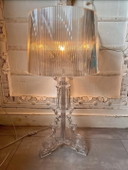 Transparente Kartell-Lampe