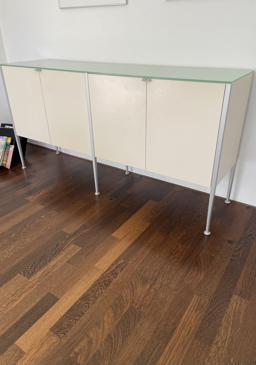 Buffet Pastoe de style néerlandais.