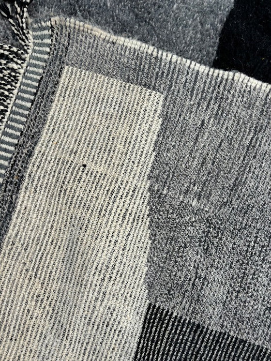 Image 1 of Tapis berbère marocain Beni ourain 200x310 cm ,Tapis marocain en laine Mrirt blanc et noir