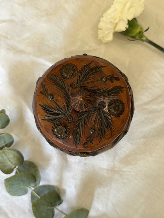 Image 1 of Holz- und Messingkiste