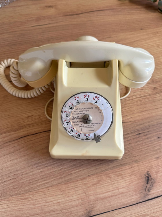 Teléfono Antiguo de Baquelita Crema – Objetos decorativos, Vintage (photo 3 of 4)