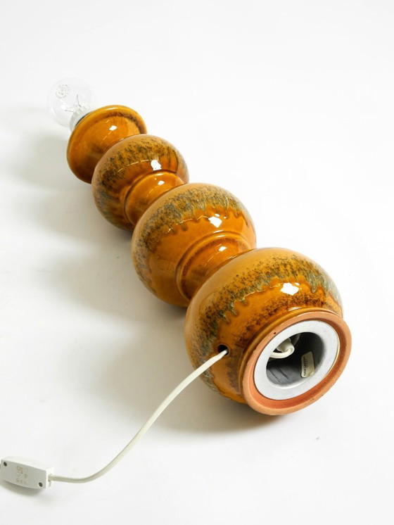 Image 1 of Mooie grote keramieken tafel- of vloerlamp uit 1960 in lichtbruin van Kaiser Leuchten