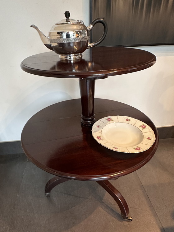 Image 1 of Montaplatos plegable antiguo / Mesa de servicio de dos niveles con ruedas