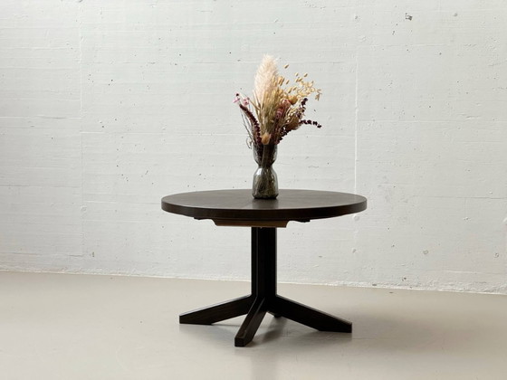 Image 1 of Mesa redonda de mediados de siglo de Girsberger en acabado oscuro, década de 1980