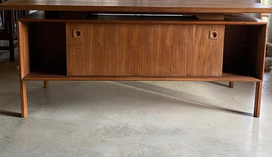 Vintage teakhouten Bureau (photo 9 of 10)