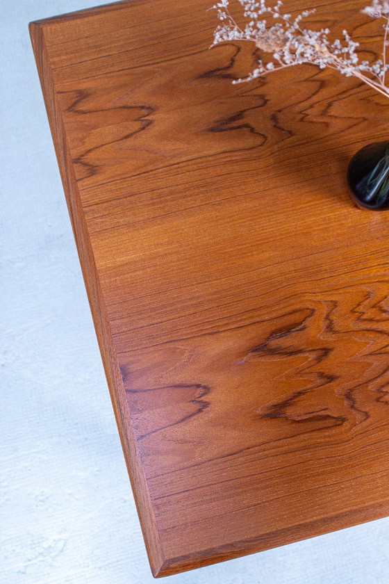 Vintage teak dining table Sigh & Søn, square, extendable, Danish design, 1960s – Wood (photo 7 of 17)