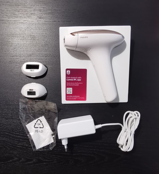 Image 1 of Philips Lumea BRI923