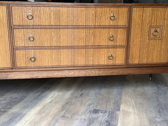 Buffet bas vintage de Greaves & Thomas, 1962 – Bois, Mid Century Modern (photo 4 of 11)
