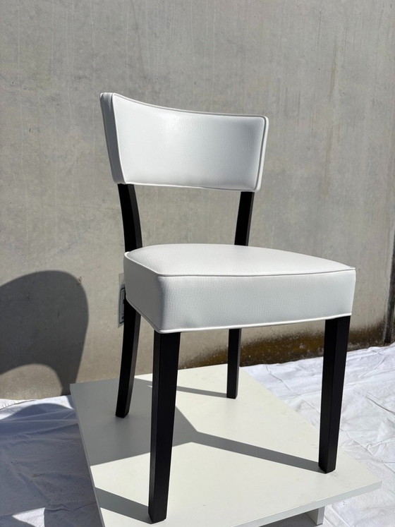 Neoz-stoel van Philippe Starck voor Driade, 1997 – Eetkamerstoelen, Leather, Wood (photo 4 of 5)