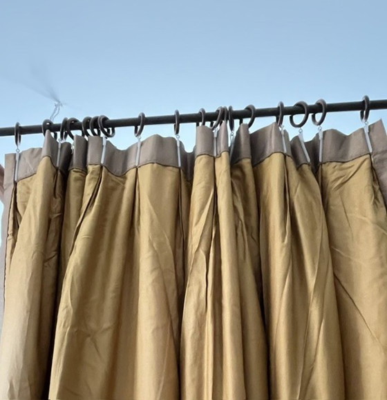 overgordijnen van Artistiek Breda – Vloerkleden en tapijten, Textile (photo 3 of 9)