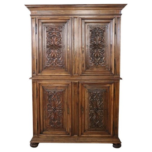 Gabinete antiguo de nogal tallado, siglo XIX