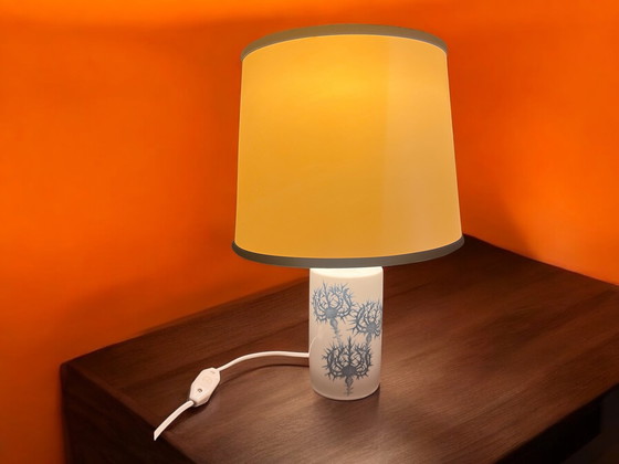 Image 1 of Fog & Mørup design tafellamp van Kai Lange in Royal Copenhagen porselein met zilveren distel en in hoogte verstelbare kap