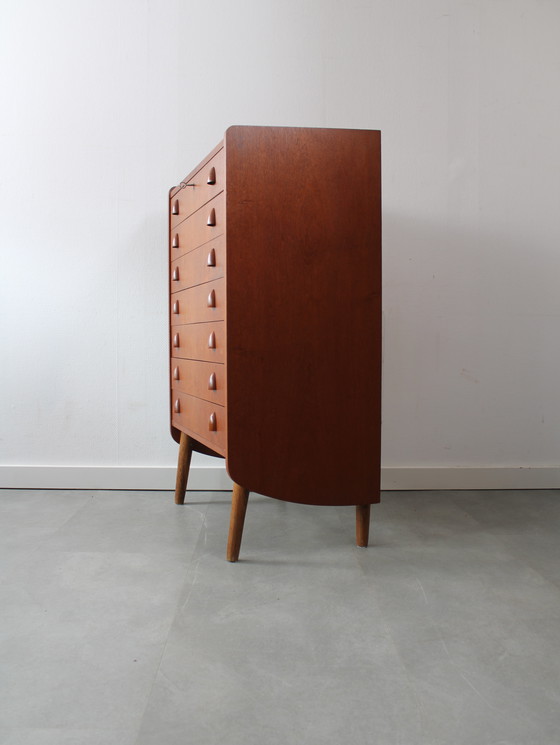 Image 1 of Commode danoise vintage en teck, très spéciale !