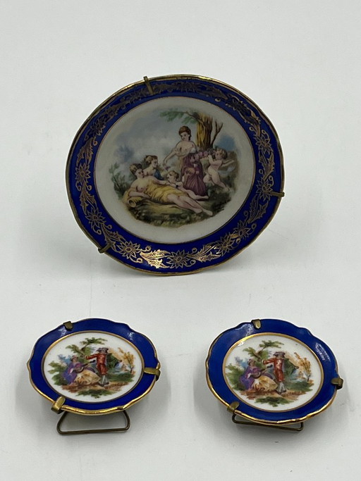 Trio de mini assiettes en porcelaine Singer Limoges