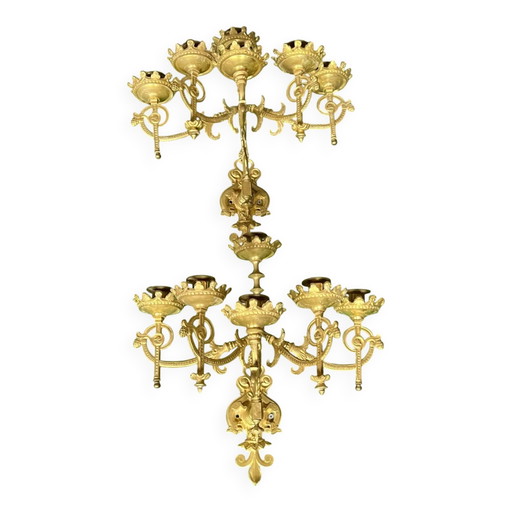 Paire d'appliques murales néo-gothiques. Bronze doré massif. – wandlampen