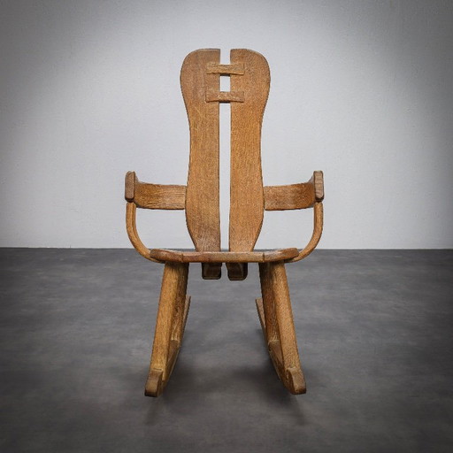 Fauteuil à bascule brutaliste en chêne de De Puydt, années 1970