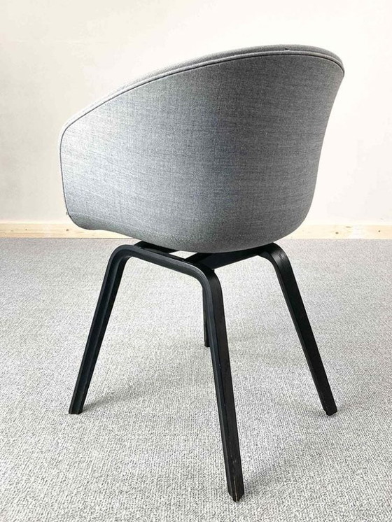 Image 1 of Hay Aac23 Meeting Chair