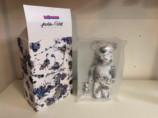 Bearbrick Jackson Pollock Studio Splash Version 400% + 100% Medicom Toys – decoratieve objecten, Plastic (photo 2 of 12)
