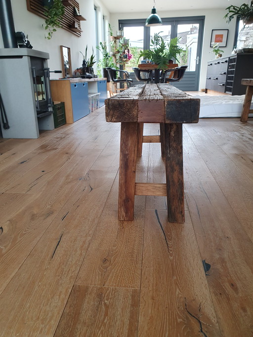 Banc en chêne fabriqué à partir de planches de vieux chariots 140x26x50 cm