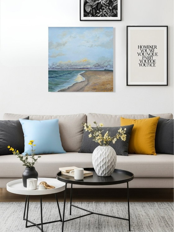 Image 1 of Rustgevend zeegezicht schilderij – verlaten strand en zachte horizon | Inheritance