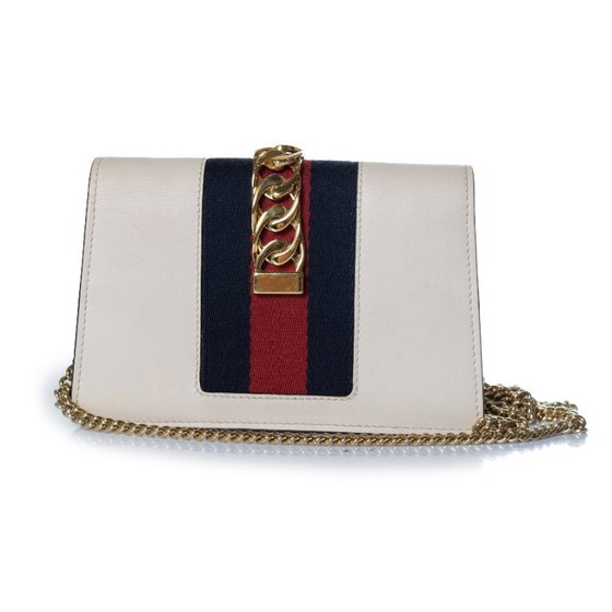 Image 1 of Gucci Sylvie Mini-Kettentasche in Weiß