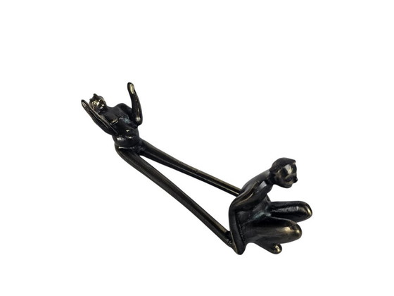 Image 1 of Corry Ammerlaan - « The Connection » - Sculpture - Porte-bouteille de vin - Bronze - 2000