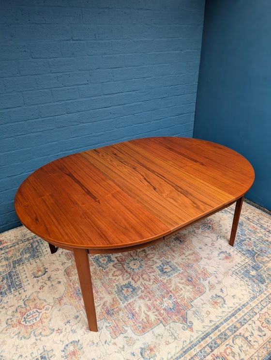 Image 1 of Vintage round dining table, produced by Dyrlund, 1970s