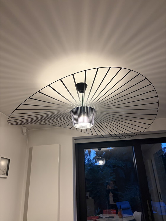 Piccolo lampadario nero a forma di friggitrice. – Petite Friture, Lampade a sospensione, Metal (photo 6 of 6)