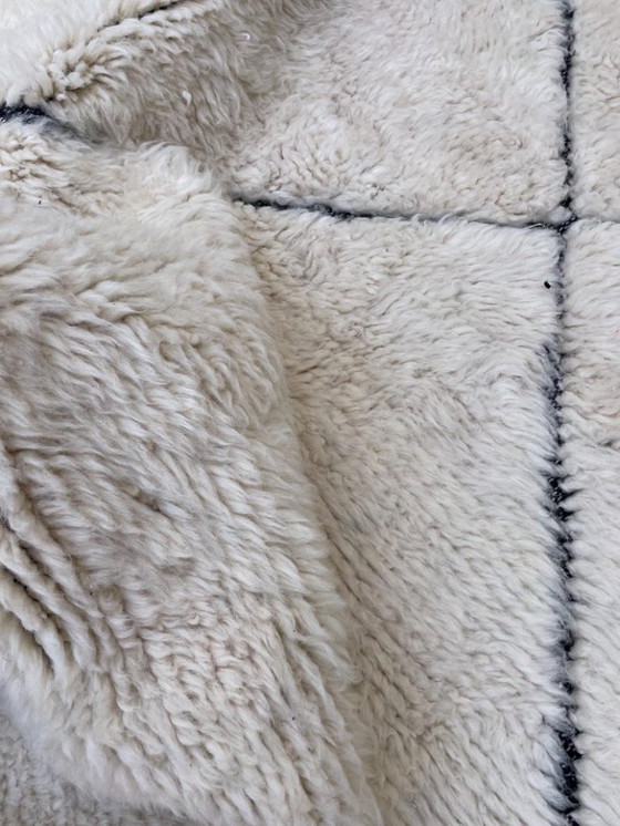 Image 1 of Tapis bni mrirt marocain en laine natural 200cmx150cm