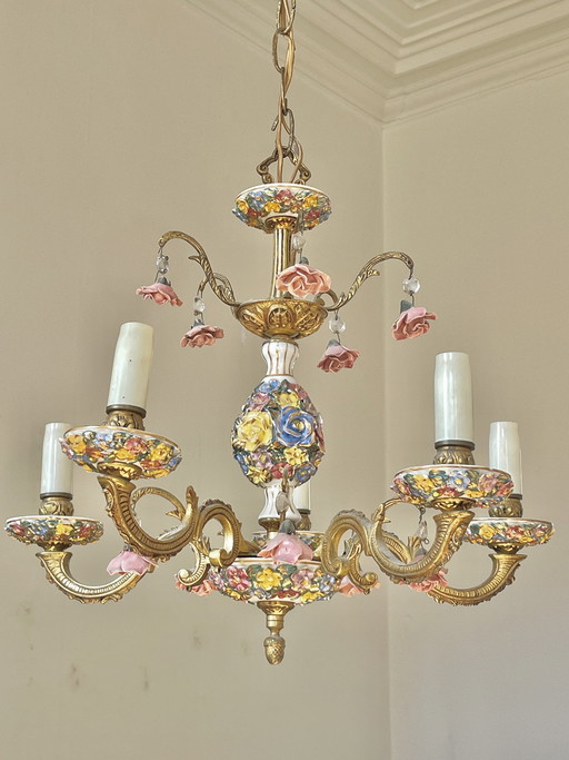 Antiker italienischer Kronleuchter aus Porzellan – Capodimonte-Stil
