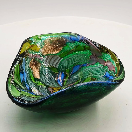 Image 1 of Cendrier d'exception en verre de Murano, signé Dino Martens - Tutti Frutti, années 1950. Fabriqué en Italie. 13 cm.