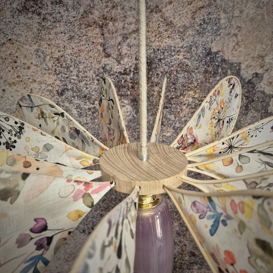 Image 1 of 12-petal propeller suspension in wicker and floral fabric with asymmetrical glass globe
