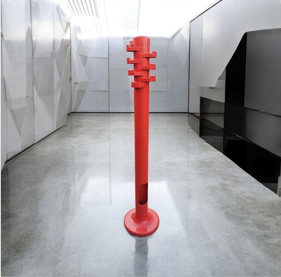 Image 1 of Kapstok uit het ruimtetijdperk