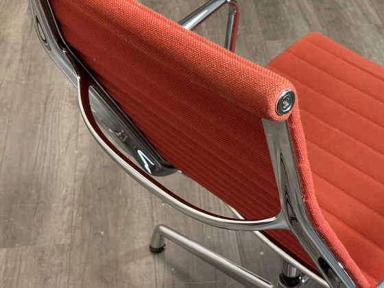 Image 1 of Vitra EA116
