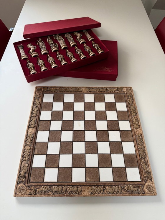 Image 1 of Jeu d'échecs en pierre naturelle, pièces grecques de haute qualité.