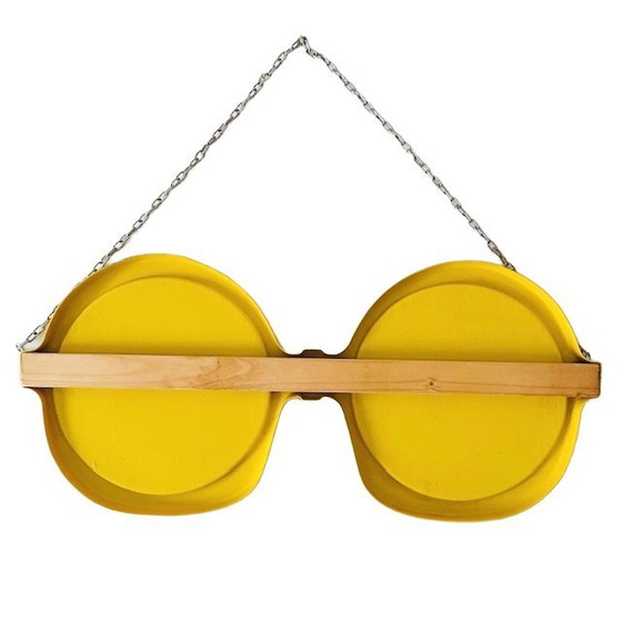 Image 1 of Mid-century pop art retro bril spiegel geel kunststof wandspiegel 1970's