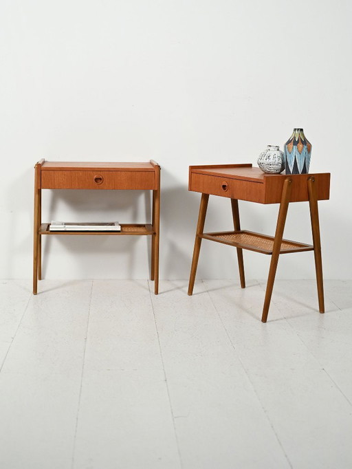Coppia di comodini scandinavi in ​​teak con canna di Vienna