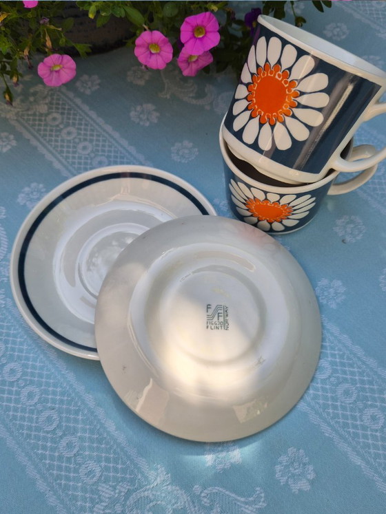 Image 1 of 2 tazze e piattini Daisy di Figgjo Flint, Norvegia. Design di Turi Gramstad Oliver. Anni '60.