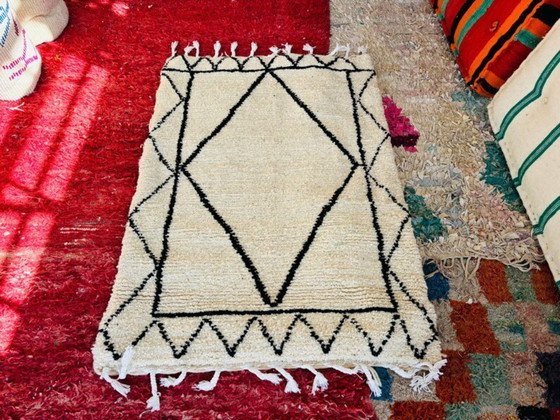Image 1 of Tapis berbère en laine authentique 250cmx200cm
