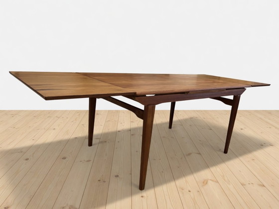 Image 1 of Deense teakhouten eettafel uit de jaren 60 van Ærthøj Jensen + Mølholm, jaren 60.