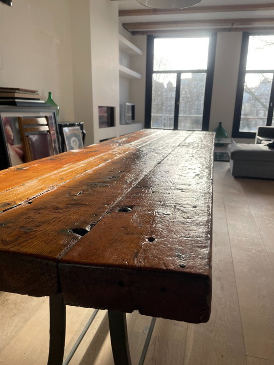 Image 1 of Bellissimo tavolo industriale in legno
