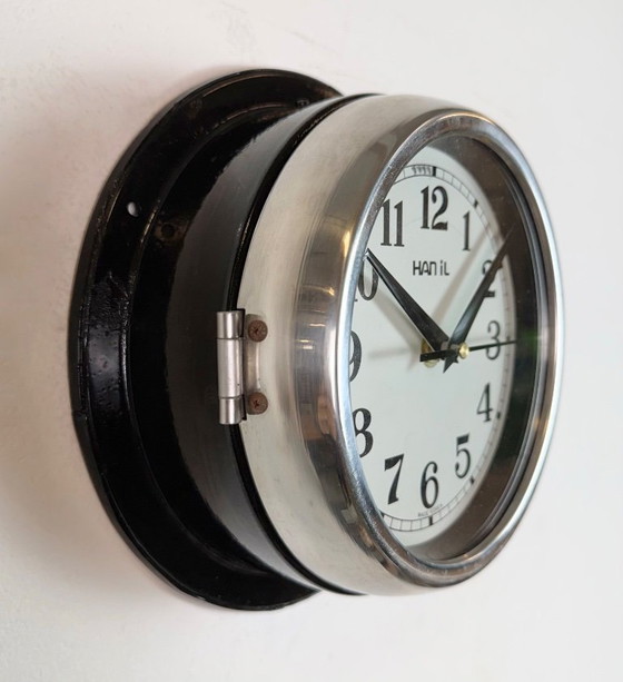 Image 1 of Vintage zwarte Hanil scheepswandklok, jaren 80