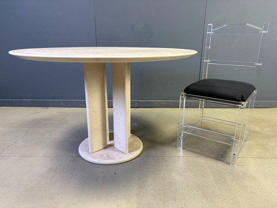 Mesa de comedor redonda francesa de travertino, década de 1970. – Mesas de comedor, Stone (photo 8 of 10)