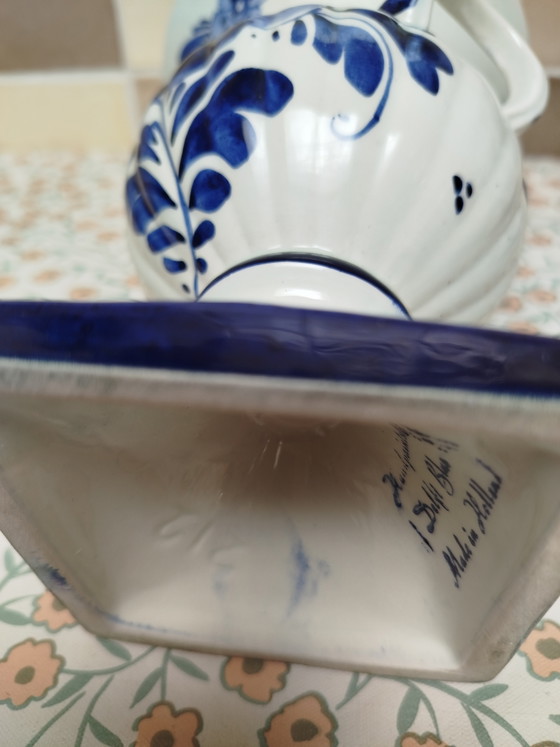 Image 1 of Vaas Delft