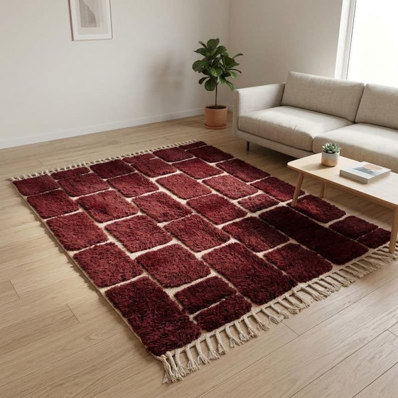 Grand tapis Berbère en laine naturelle sur mesure bordeaux 3/4 m – Aime Té, Wool (photo 5 of 8)