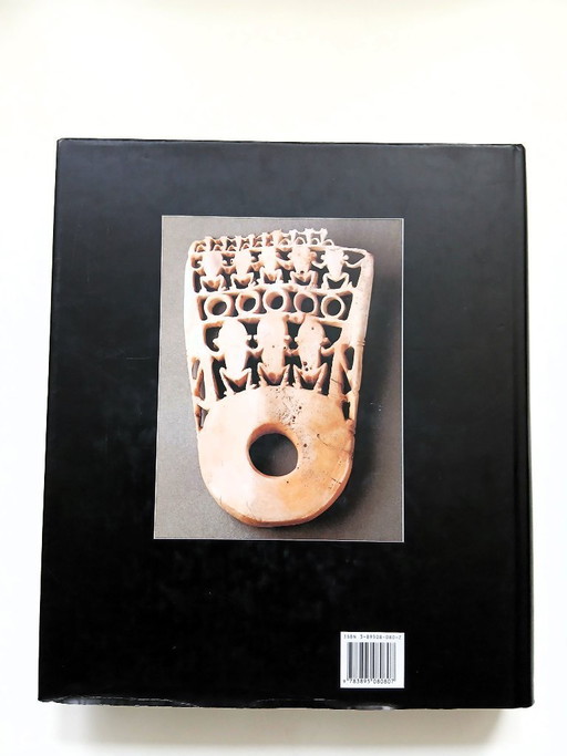 (W033) Book Oceanic Art – Mythical Masks & Artifacts from the South Pacific – koffietafelboeken, Paper (photo 2 of 15)
