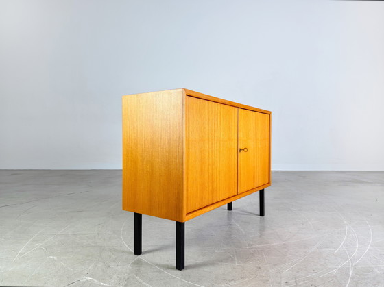 Image 1 of Credenza originale Mid-Century II WK Furniture Credenza Teak Vintage