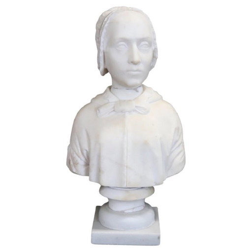 Bust of a Lady Sculpture in White Marble , Italy 19th Century