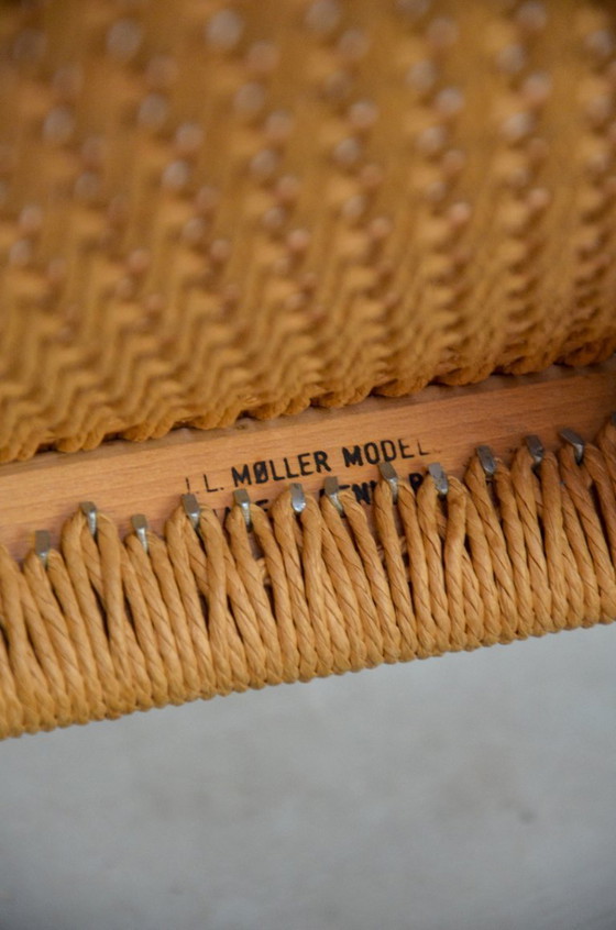 Image 1 of Niels Møller kruk mod. 80A Möller vintage papierkoord teak